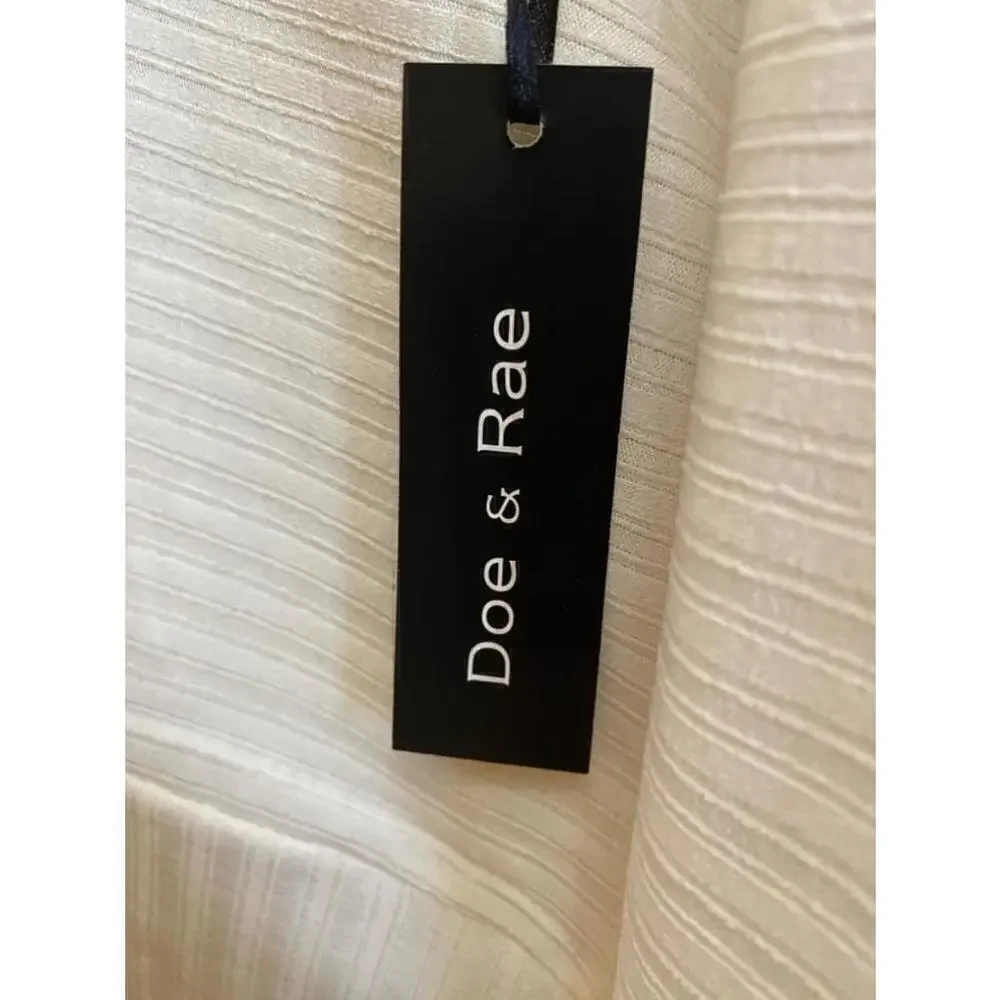 NWT Doe & Rae Off White Crisscross V Neck Top Size Large
